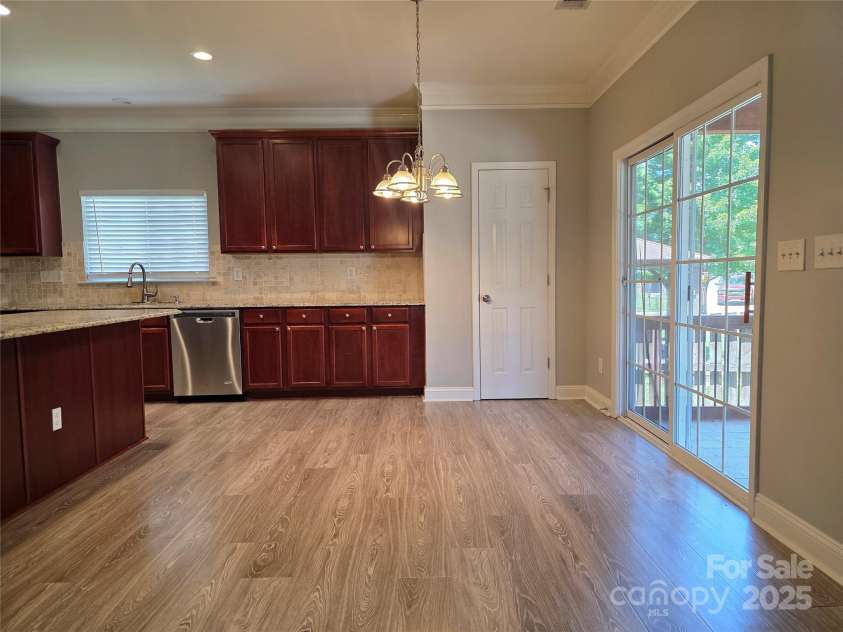11016 Kinnairds Street, Charlotte, NC 28278.  MLS# CAR4286492, YatesRealty ID 30178. 