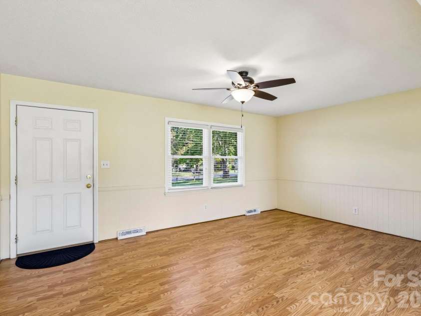 5111 Hawthorne Lane, Shelby, NC 28152.  MLS# CAR4422090, YatesRealty ID 30178. 