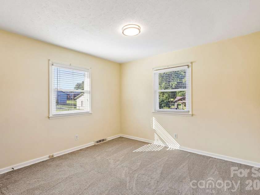 5111 Hawthorne Lane, Shelby, NC 28152.  MLS# CAR4422090, YatesRealty ID 30178. Primary Bedroom