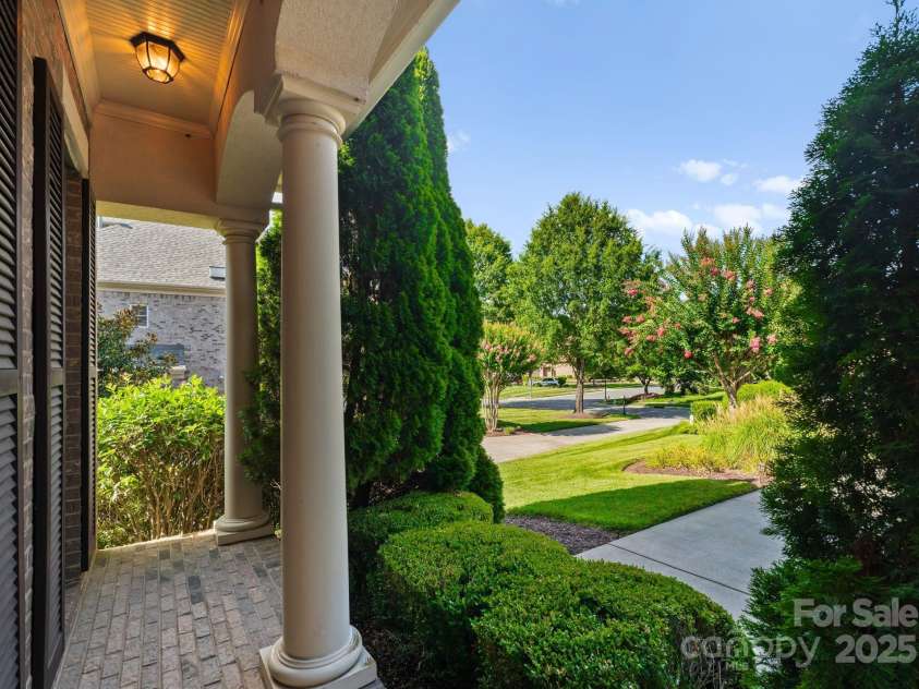 202 Montrose Drive, Waxhaw, NC 28173.  MLS# CAR4280547, YatesRealty ID 30179. 