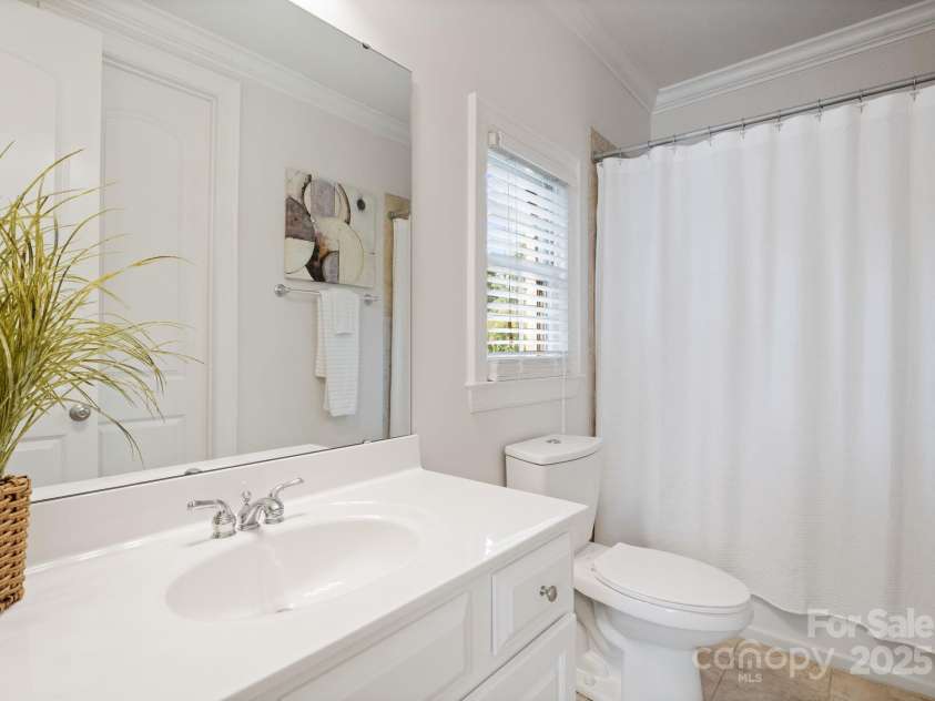 202 Montrose Drive, Waxhaw, NC 28173.  MLS# CAR4280547, YatesRealty ID 30179. 