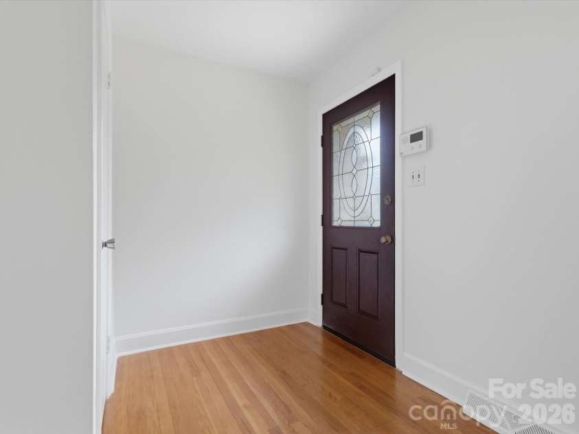 3130 Rea Road, Charlotte, NC 28226.  MLS# CAR4391759, YatesRealty ID 30179. 