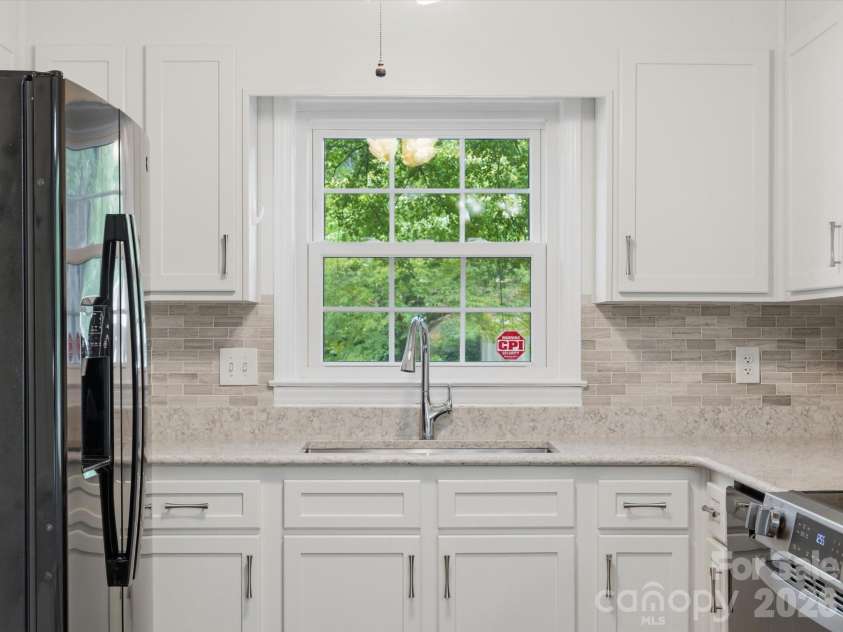 3130 Rea Road, Charlotte, NC 28226.  MLS# CAR4391759, YatesRealty ID 30179. 