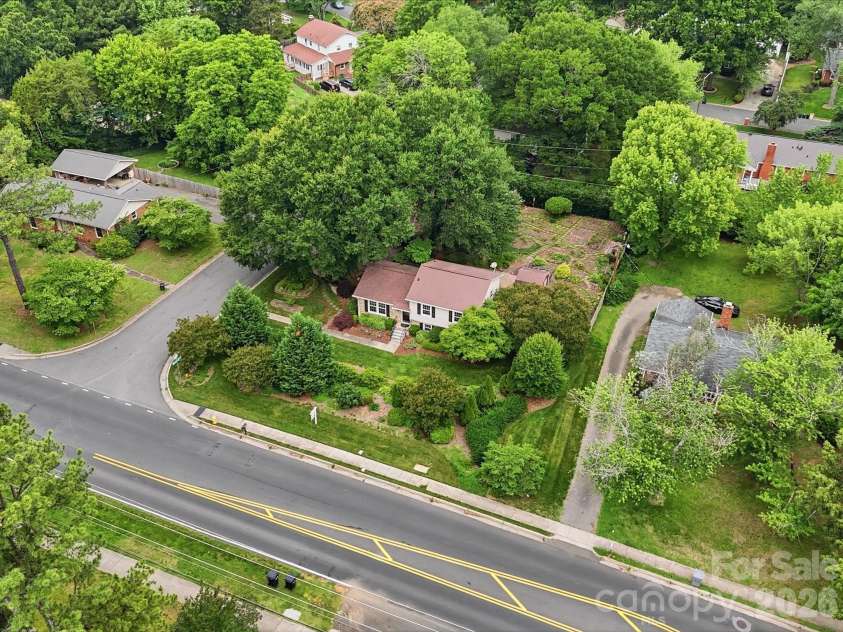 3130 Rea Road, Charlotte, NC 28226.  MLS# CAR4391759, YatesRealty ID 30179. 