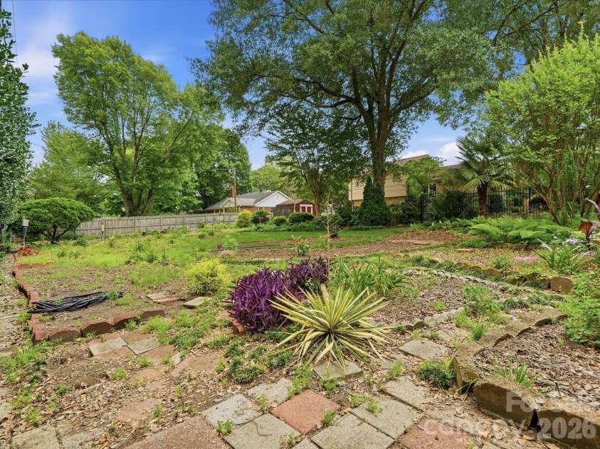 3130 Rea Road, Charlotte, NC 28226.  MLS# CAR4391759, YatesRealty ID 30179. 