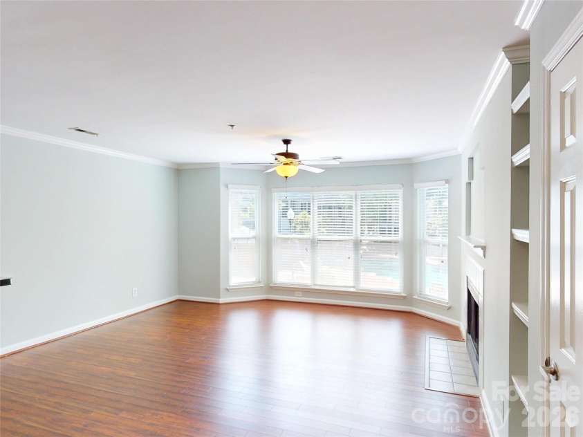 517 Graham Street, Charlotte, NC 28202.  MLS# CAR4384314, YatesRealty ID 3018. 