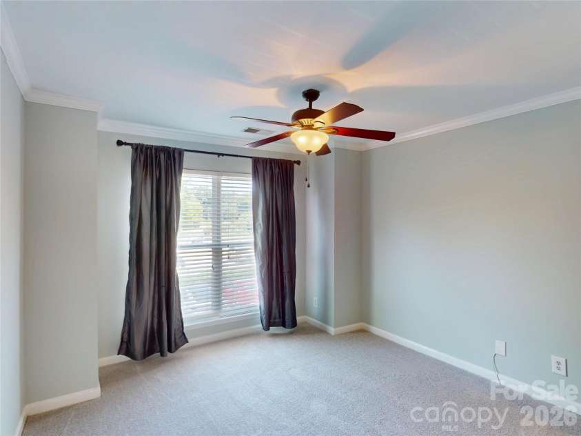 517 Graham Street, Charlotte, NC 28202.  MLS# CAR4384314, YatesRealty ID 3018. 