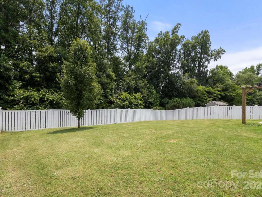 2448 Sweet Birch Court, Gastonia, NC 28054.  MLS# CAR4266935, YatesRealty ID 30180. 