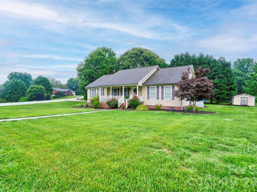 2830 Elizabeth Avenue, Shelby, NC 28150.  MLS# CAR4391953, YatesRealty ID 30180. 