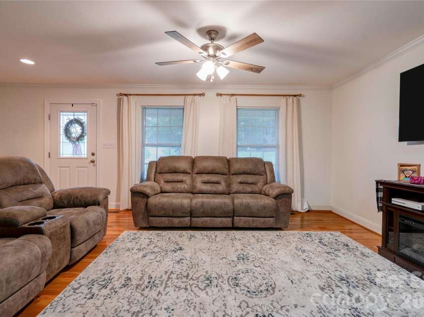 2830 Elizabeth Avenue, Shelby, NC 28150.  MLS# CAR4391953, YatesRealty ID 30180. 
