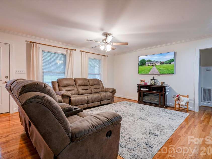 2830 Elizabeth Avenue, Shelby, NC 28150.  MLS# CAR4391953, YatesRealty ID 30180. 