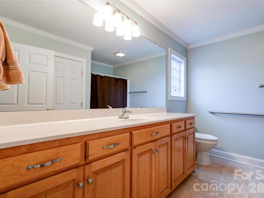 2830 Elizabeth Avenue, Shelby, NC 28150.  MLS# CAR4391953, YatesRealty ID 30180. 