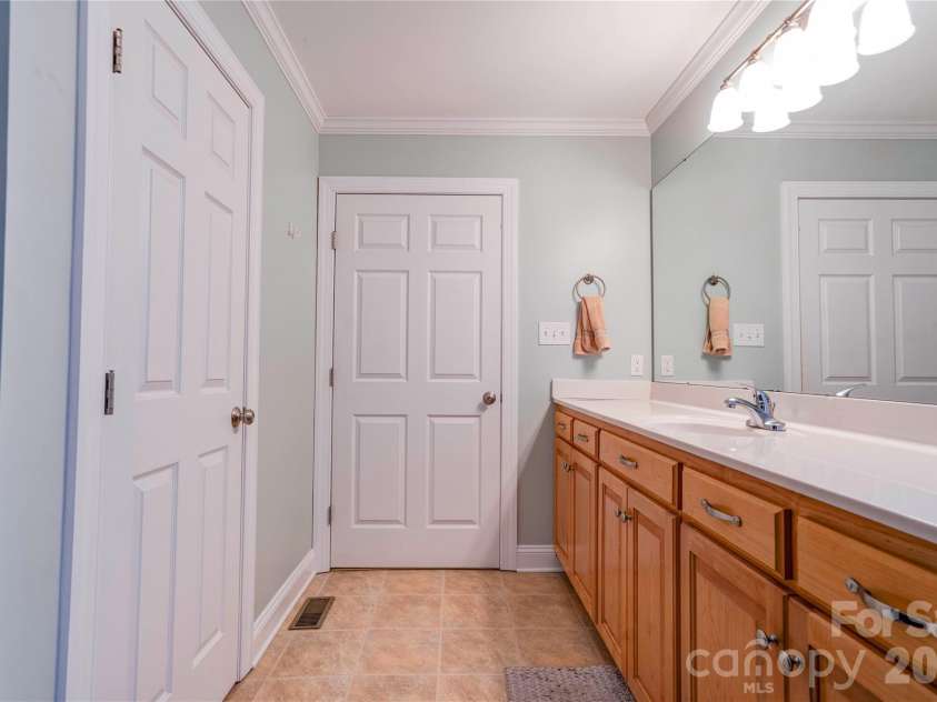 2830 Elizabeth Avenue, Shelby, NC 28150.  MLS# CAR4391953, YatesRealty ID 30180. 
