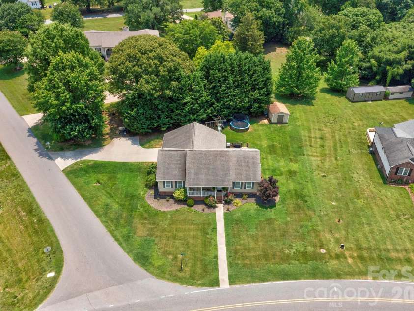 2830 Elizabeth Avenue, Shelby, NC 28150.  MLS# CAR4391953, YatesRealty ID 30180. 