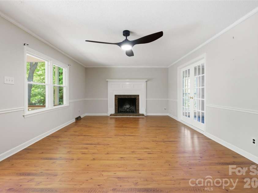 2087 Poinsett Drive, Rock Hill, SC 29732.  MLS# CAR4369822, YatesRealty ID 30181. 