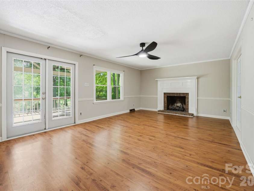 2087 Poinsett Drive, Rock Hill, SC 29732.  MLS# CAR4369822, YatesRealty ID 30181. 