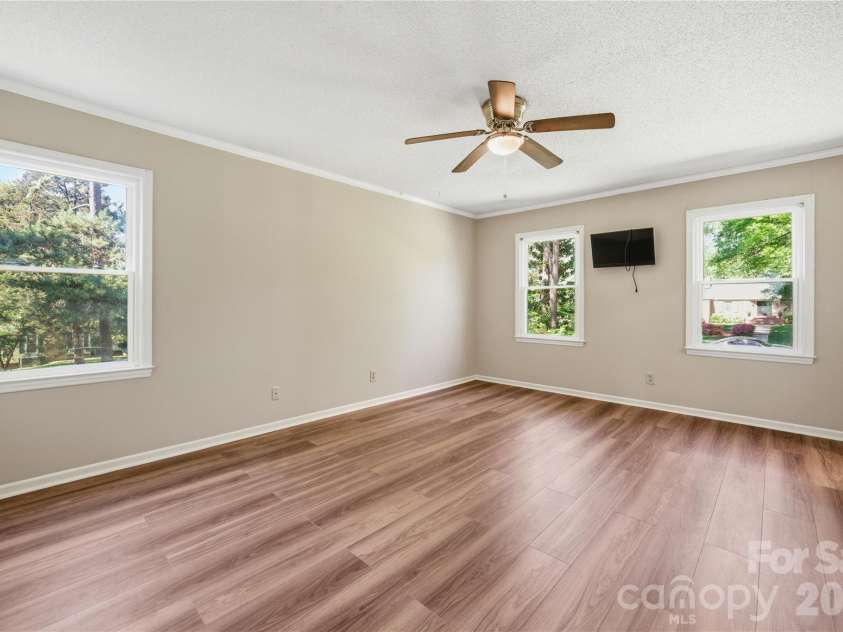 2087 Poinsett Drive, Rock Hill, SC 29732.  MLS# CAR4369822, YatesRealty ID 30181. 
