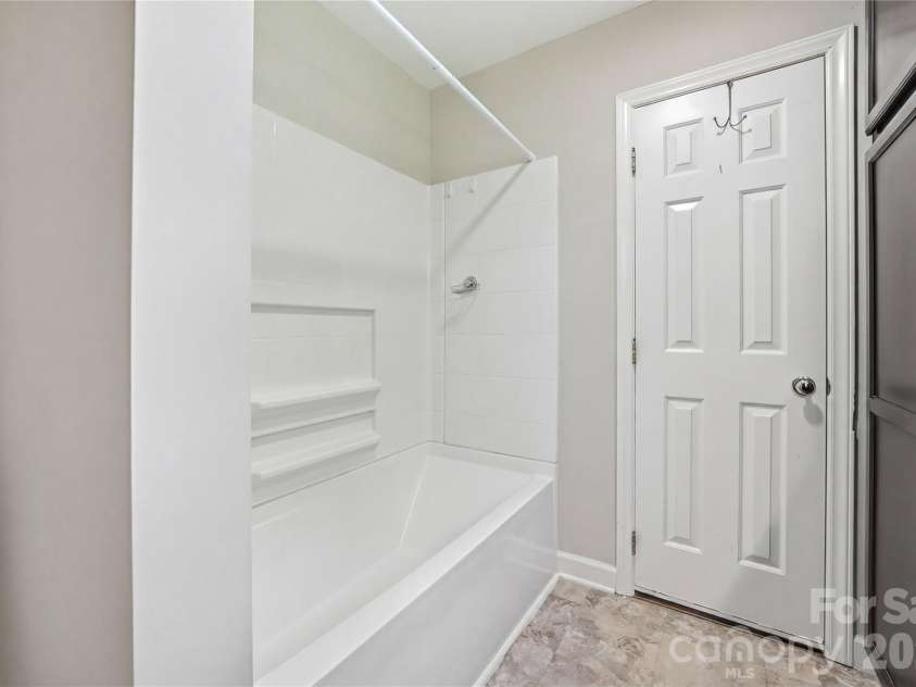 2087 Poinsett Drive, Rock Hill, SC 29732.  MLS# CAR4369822, YatesRealty ID 30181. 