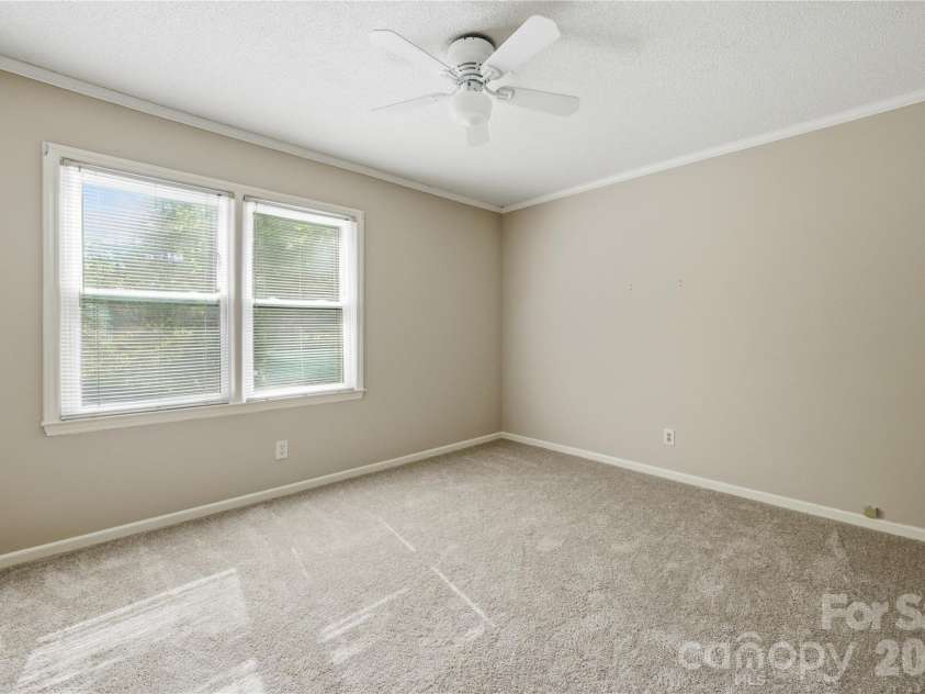 2087 Poinsett Drive, Rock Hill, SC 29732.  MLS# CAR4369822, YatesRealty ID 30181. 