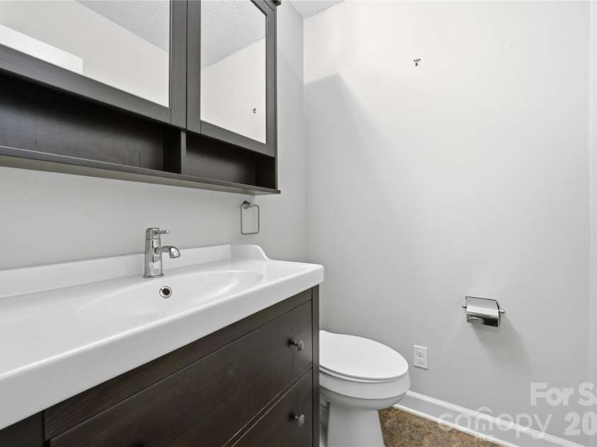 2087 Poinsett Drive, Rock Hill, SC 29732.  MLS# CAR4369822, YatesRealty ID 30181. 