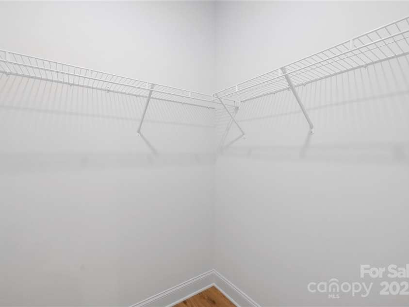 3316 Cedarhurst Drive, Charlotte, NC 28269.  MLS# CAR4277061, YatesRealty ID 30182. 