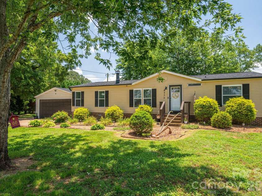 6815 Lackey Road, Vale, NC 28168.  MLS# CAR4389327, YatesRealty ID 30185. 