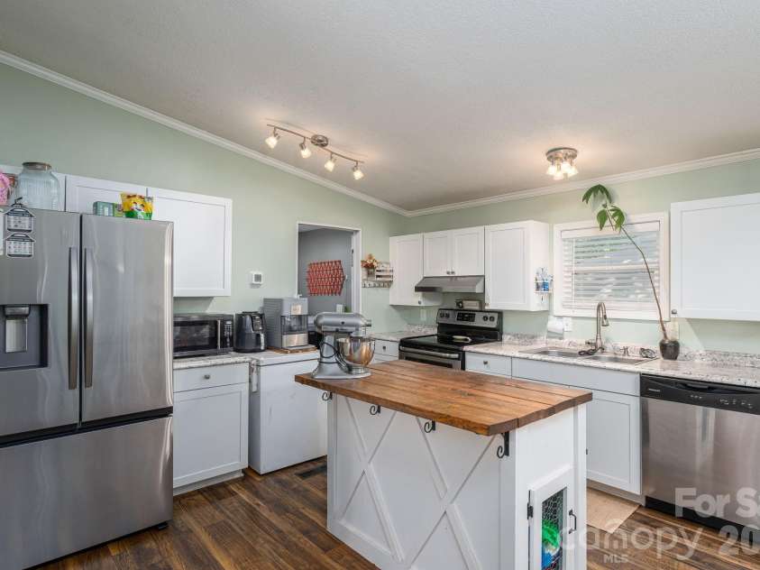 6815 Lackey Road, Vale, NC 28168.  MLS# CAR4389327, YatesRealty ID 30185. 