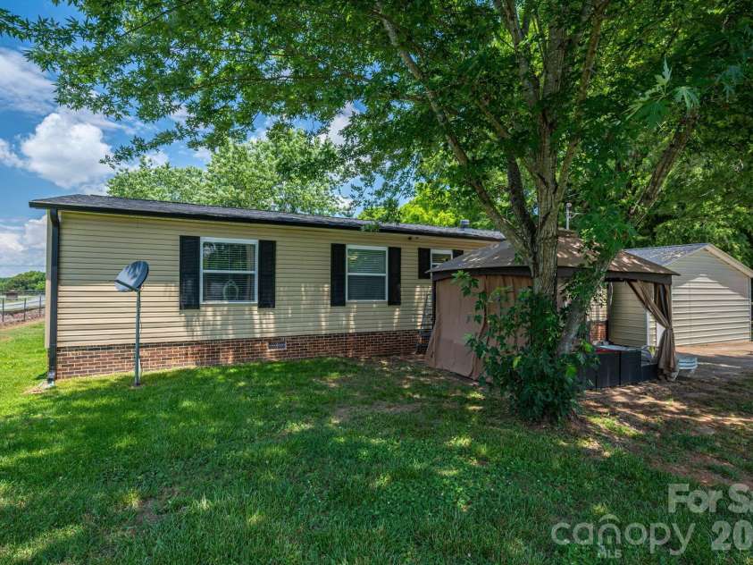 6815 Lackey Road, Vale, NC 28168.  MLS# CAR4389327, YatesRealty ID 30185. 