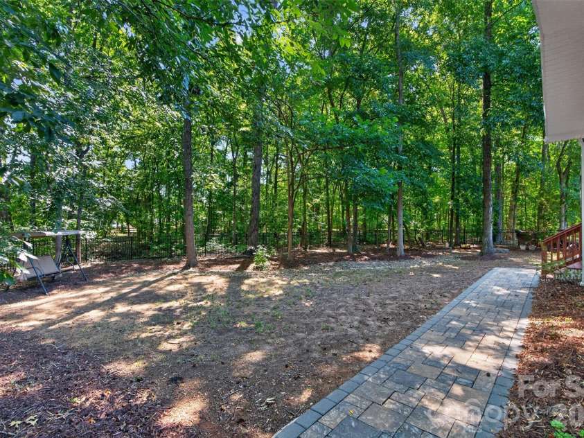 203 Elven Court, Waxhaw, NC 28173.  MLS# CAR4382799, YatesRealty ID 30186. 
