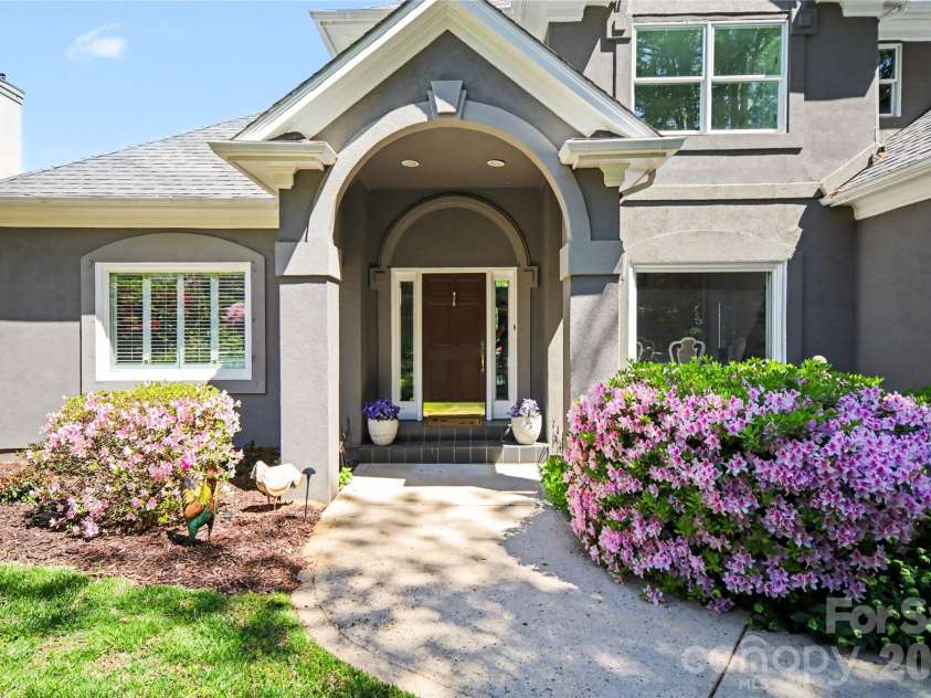 20105 Chapel Point Lane, Cornelius, NC 28031.  MLS# CAR4284650, YatesRealty ID 30187. 