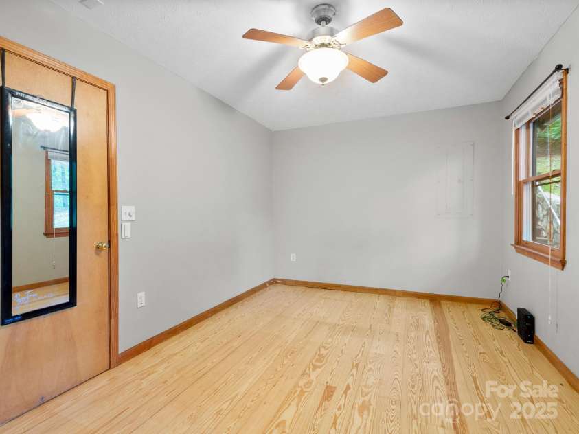 35 Essex Road, Waynesville, NC 28786.  MLS# CAR4280173, YatesRealty ID 30187. 2nd Bedroom