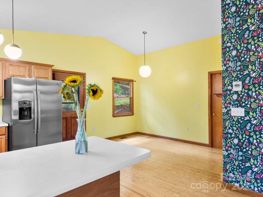 35 Essex Road, Waynesville, NC 28786.  MLS# CAR4280173, YatesRealty ID 30187. 
