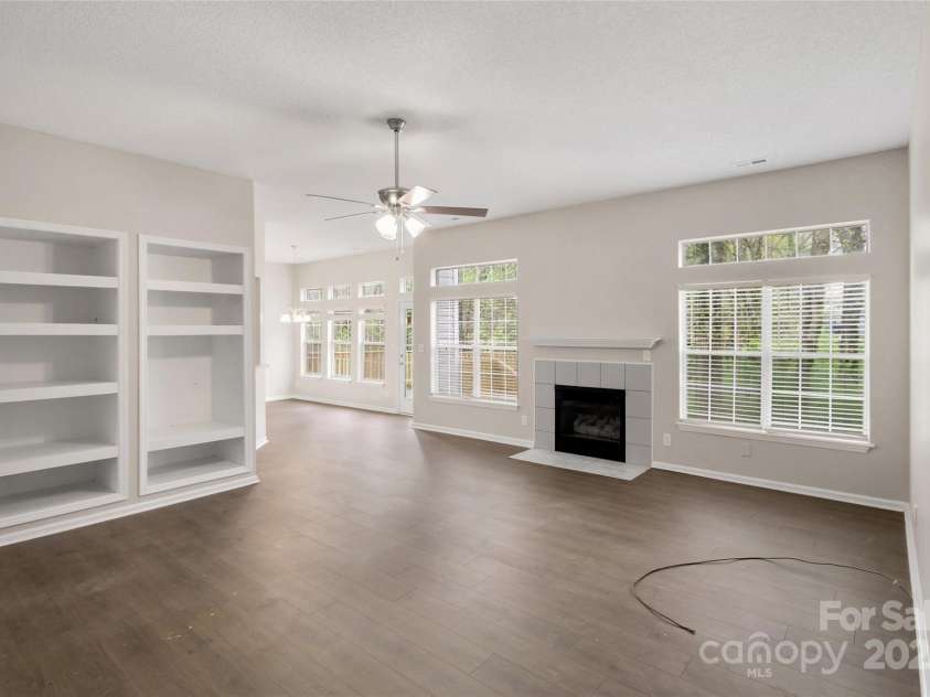 11834 Mourning Dove Lane, Charlotte, NC 28269.  MLS# CAR4277055, YatesRealty ID 30188. 