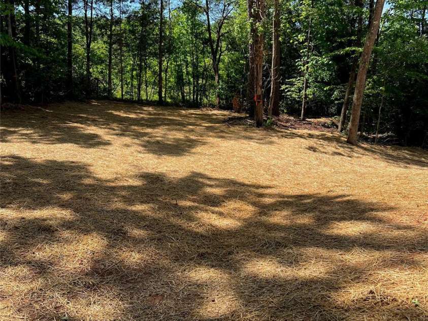 183 Pine Haven Road, Statesville, NC 28677.  MLS# CAR4320547, YatesRealty ID 30188. 
