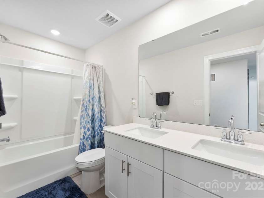 11518 Solstice Way, Huntersville, NC 28078.  MLS# CAR4259851, YatesRealty ID 30189. 