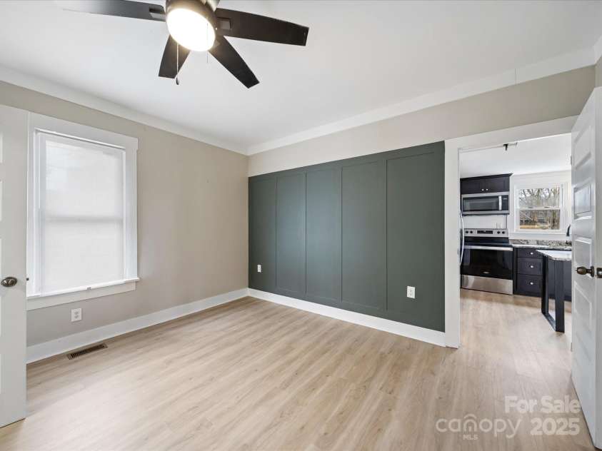 719 Washington Street, Cramerton, NC 28032.  MLS# CAR4227781, YatesRealty ID 3019. 