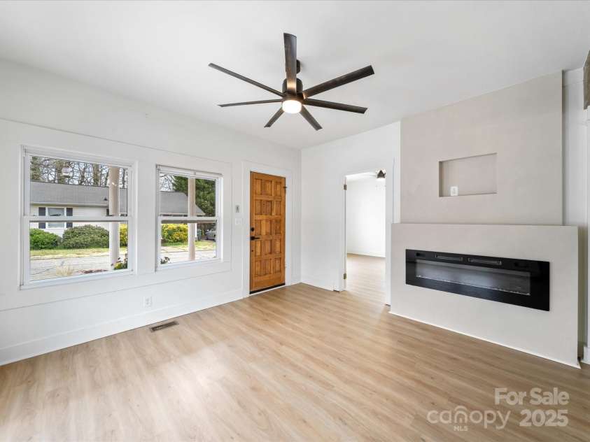 719 Washington Street, Cramerton, NC 28032.  MLS# CAR4227781, YatesRealty ID 3019. 