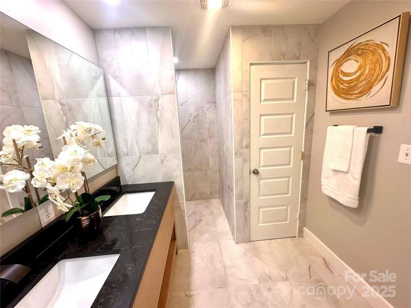 719 Washington Street, Cramerton, NC 28032.  MLS# CAR4227781, YatesRealty ID 3019. 