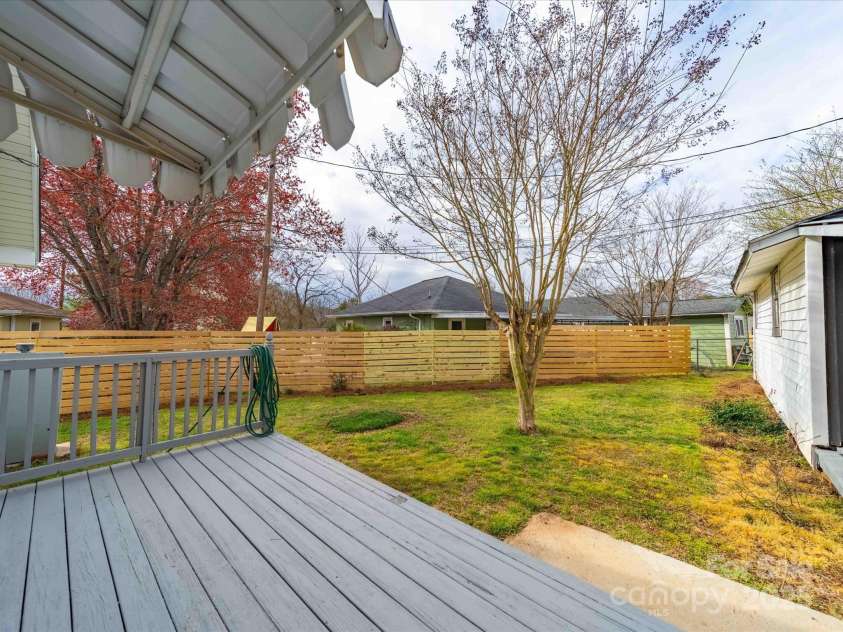 719 Washington Street, Cramerton, NC 28032.  MLS# CAR4227781, YatesRealty ID 3019. 