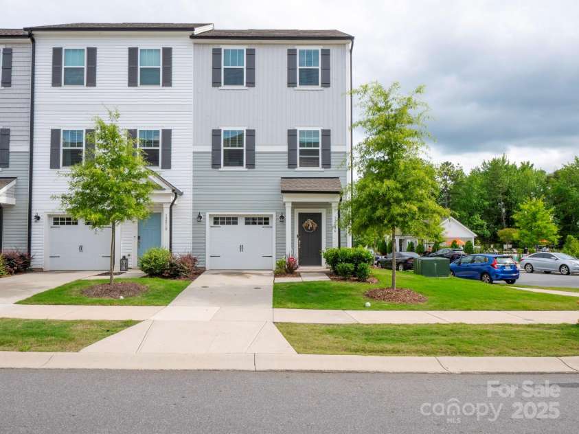 12006 Chesapeake Mallard Drive, Charlotte, NC 28262.  MLS# CAR4277919, YatesRealty ID 30190. 