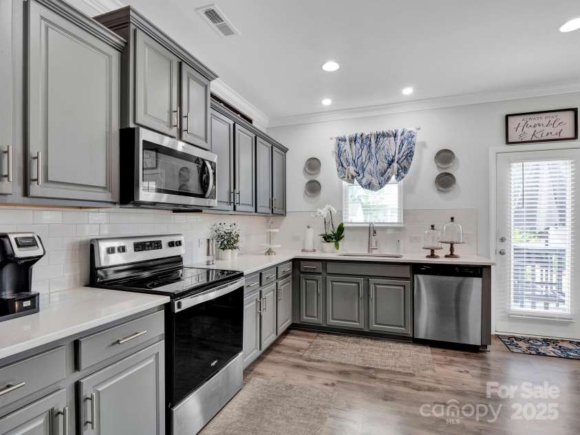 12006 Chesapeake Mallard Drive, Charlotte, NC 28262.  MLS# CAR4277919, YatesRealty ID 30190. 