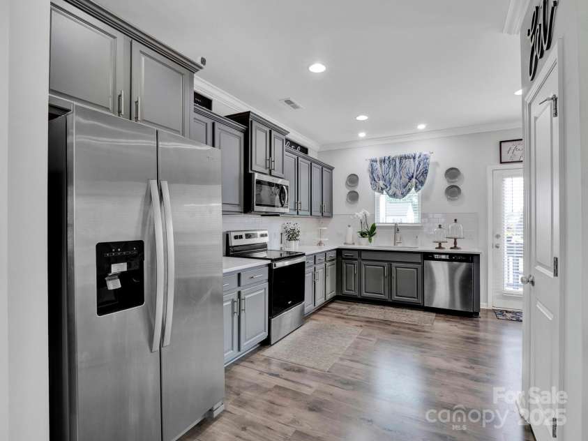 12006 Chesapeake Mallard Drive, Charlotte, NC 28262.  MLS# CAR4277919, YatesRealty ID 30190. 
