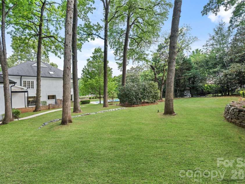 8124 Greencastle Drive, Charlotte, NC 28210.  MLS# CAR4364842, YatesRealty ID 30191. Backyard.
