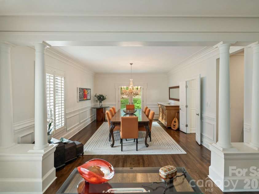 8124 Greencastle Drive, Charlotte, NC 28210.  MLS# CAR4364842, YatesRealty ID 30191. Dining room. 