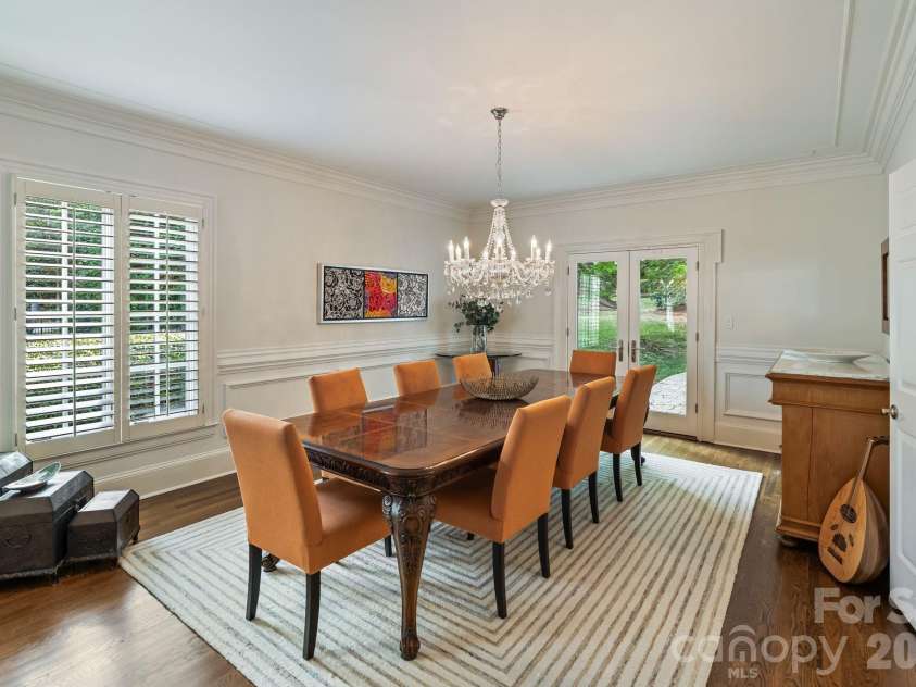 8124 Greencastle Drive, Charlotte, NC 28210.  MLS# CAR4364842, YatesRealty ID 30191. Dining room. 