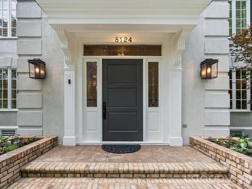 8124 Greencastle Drive, Charlotte, NC 28210.  MLS# CAR4364842, YatesRealty ID 30191. Front entry.