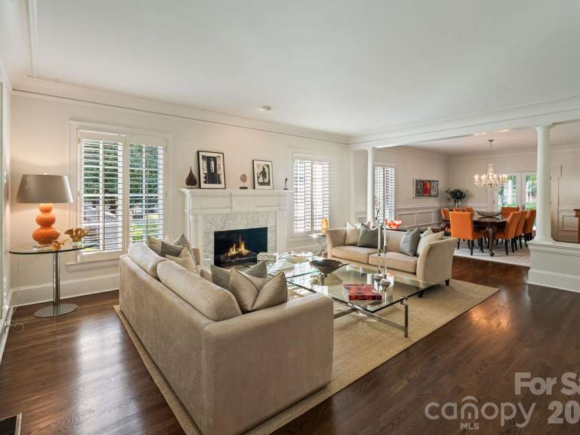 8124 Greencastle Drive, Charlotte, NC 28210.  MLS# CAR4364842, YatesRealty ID 30191. Living room.