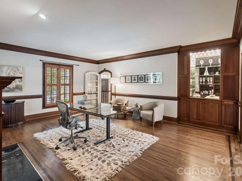 8124 Greencastle Drive, Charlotte, NC 28210.  MLS# CAR4364842, YatesRealty ID 30191. Office.