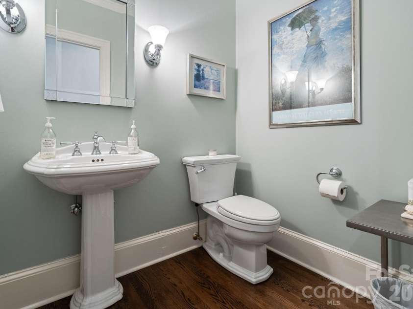 8124 Greencastle Drive, Charlotte, NC 28210.  MLS# CAR4364842, YatesRealty ID 30191. Powder room. 