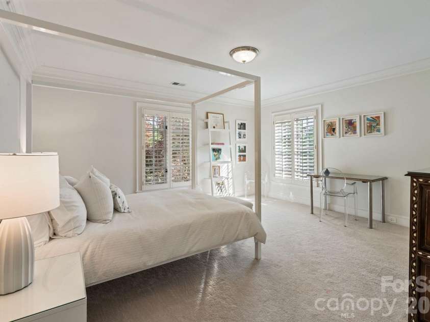 8124 Greencastle Drive, Charlotte, NC 28210.  MLS# CAR4364842, YatesRealty ID 30191. Upper level guest bedroom 1.